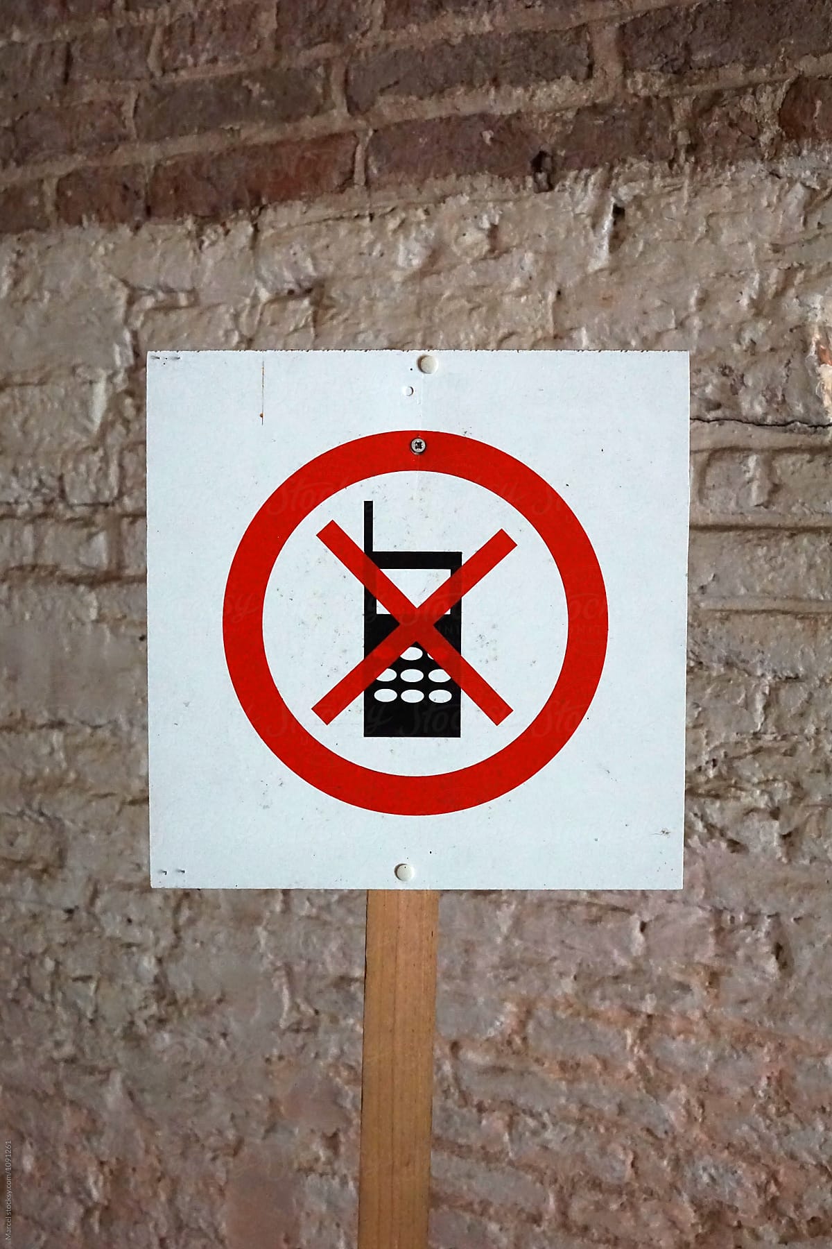 Mobile phone forbidden sign
